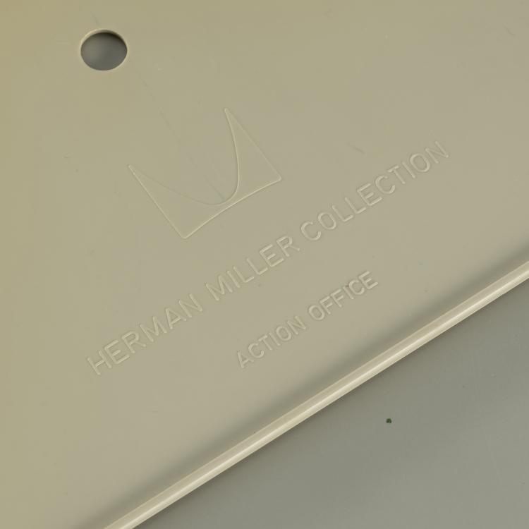 Bild 4 zu Objekt, Schreibtisch 'Action Office Rolltop Desk', 1967, George Nelson,Robert Propst, Vitra, Weil am Rhein, 149B 393