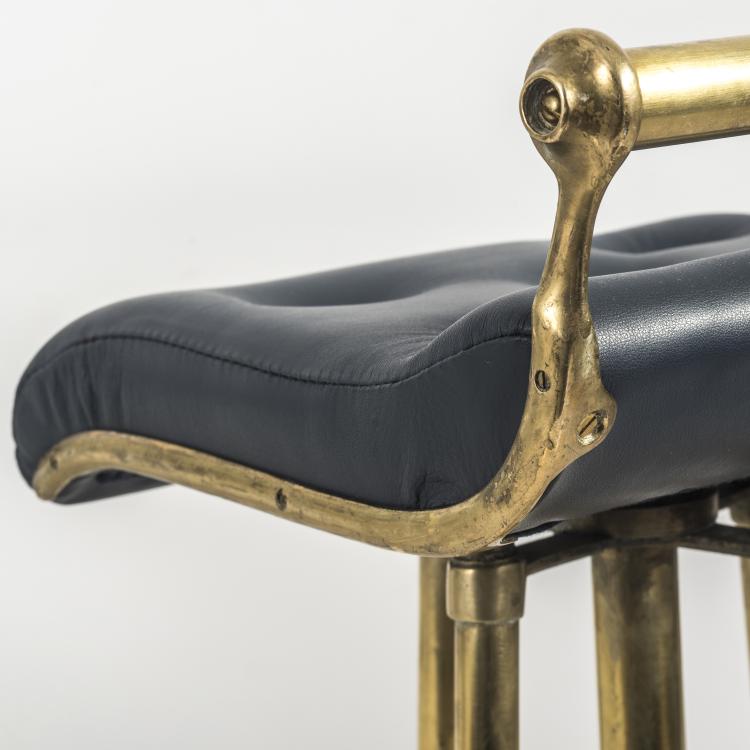 Bild 4 zu Objekt, Three barstools, c. 1895, England, 149B 274