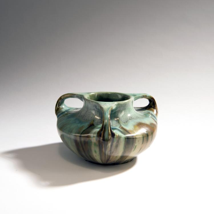 Hauptbild zu Objekt, Vase with handles '743', 1907/08, Henry van de Velde, Gebauer, Carl, B&uuml;rgel, 150B 509