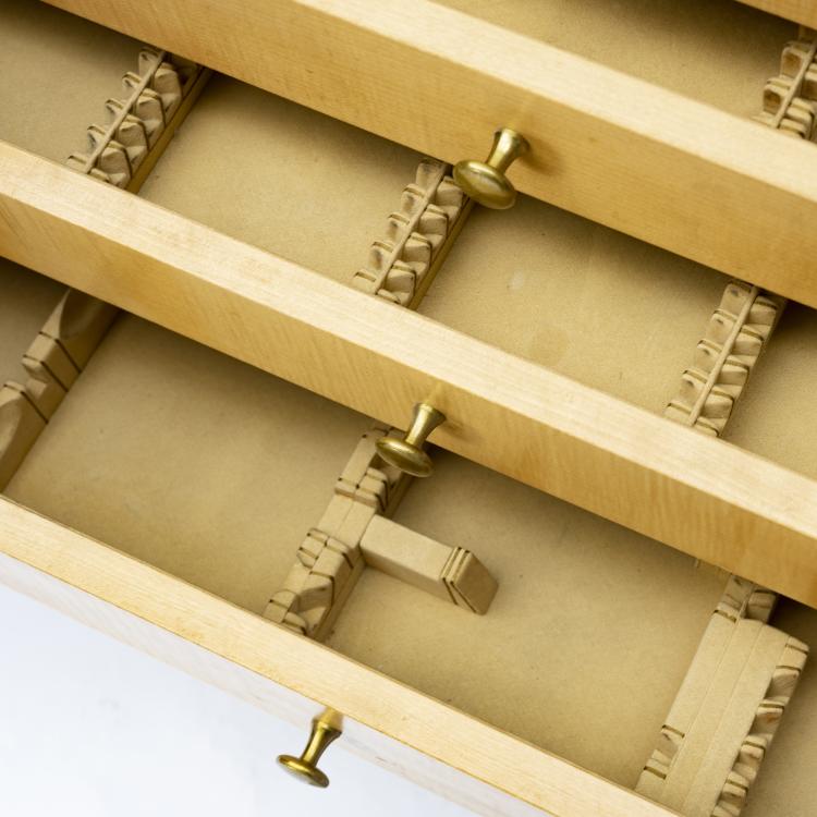 Bild 3 zu Objekt, Gro&szlig;er Buffetschrank, um 1933, Michael Rachlis, Deutsche Werkst&auml;tten, Dresden-Hellerau, 150B 610