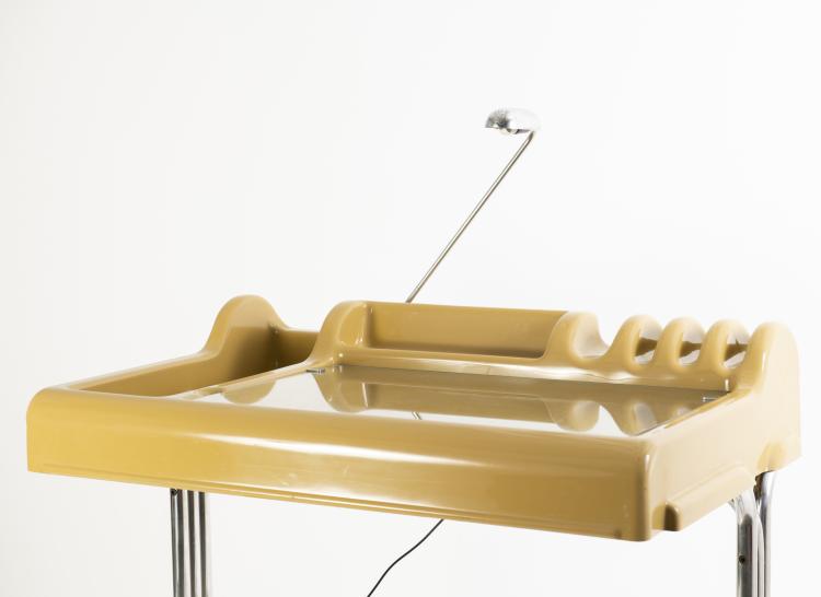 Bild 4 zu Objekt, 'Orix' writing desk, 1970, Vittorio Parigi,Nani Prina, Molteni, Giussano, 149A 202