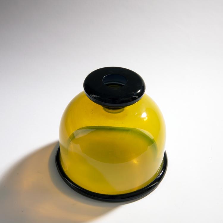 Bild 1 zu Objekt, 'Moceniga' vase, 1974, Ettore Sottsass, Vetreria Vistosi, Murano, 149A 127