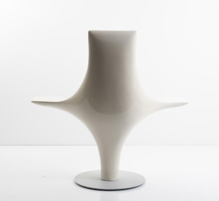 Bild 4 zu Objekt, 'Statuette lounge chair', 1995, Lloyd Schwan, Cappellini, Mailand, 149B 509