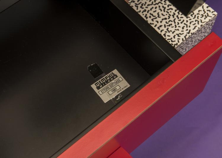 Bild 5 zu Objekt, Regal 'Carlton', 1981, Ettore Sottsass, Memphis, Mailand, 149A 247