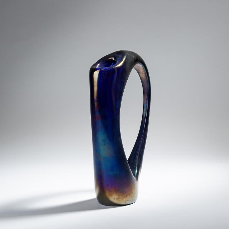 Bild 1 zu Objekt, 'Anse volante' vase, c. 1952, Giorgio Ferro, A.Ve.M., Murano, 152C 746
