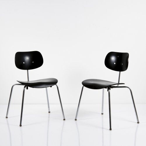 Two chairs 'SE 68S', c. 1956