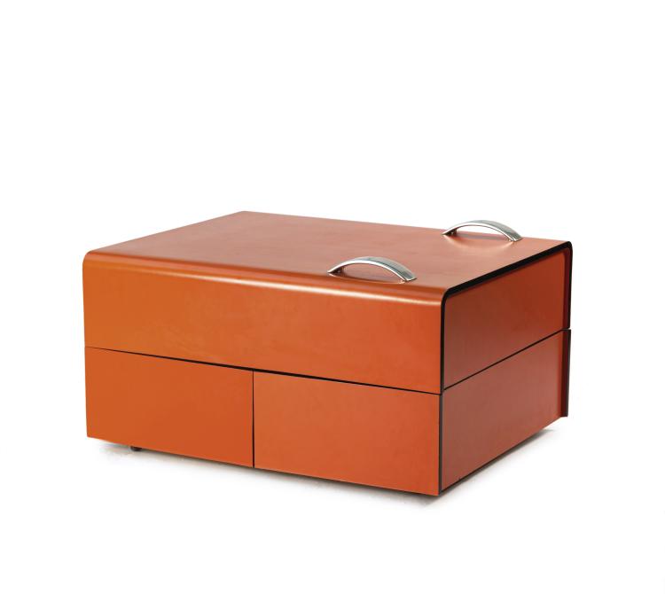 Bild 2 zu Objekt, Sofatisch / Kommode / G&auml;stebett, um 1965, Sabot, Mari, Manzano Udine, 149A 178