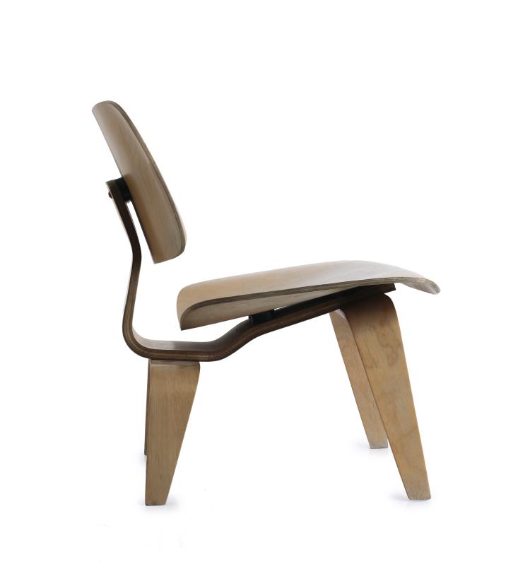 Hauptbild zu Objekt, Fr&uuml;her Sessel 'LCW' - 'Lounge Chair Wood', 1945/46, Evans Products, Gardena; Herman Miller, Zeeland., 149B 313