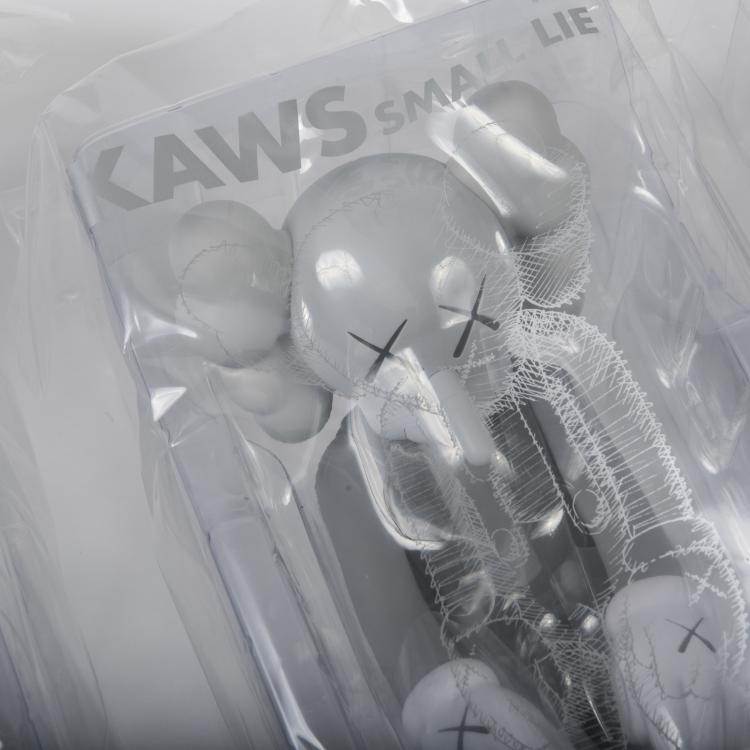 Bild 2 zu Objekt, 'KAWS small lie', 2017, 151C 705