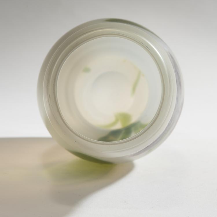 Bild 2 zu Objekt, Marqueterie-Vase 'Bl&uuml;te', vor 1900, Karl Schmoll von Eisenwerth, Poschinger, Ferdinand, Buchenau, 150B 318