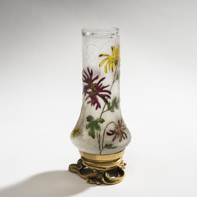 Hauptbild zu Objekt, Vase 'Chryanth&egrave;mes' mit Bronzefu&szlig;, um 1897, Daum Fr&egrave;res, Nancy, 150B 118