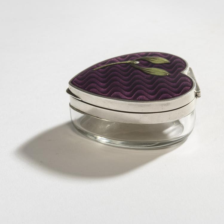 Hauptbild zu Objekt, Heart-shaped box 'Mistletoe', c. 1900, Scheid, G.A., Wien, 150B 477
