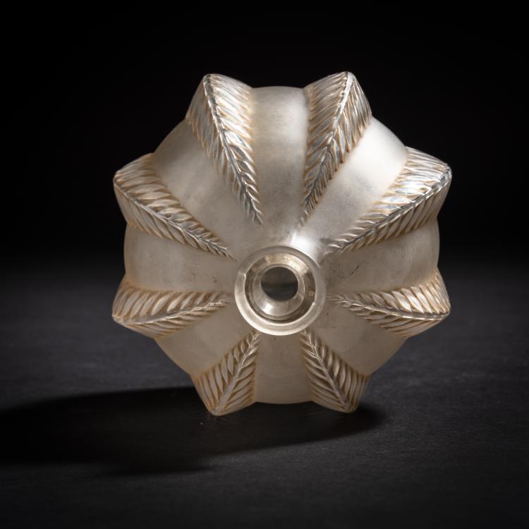 Bild 1 zu Objekt, 'Malines' vase, 1924, Ren&eacute; Lalique, Lalique, Ren&eacute;, Wingen-sur-Moder, 150A 32