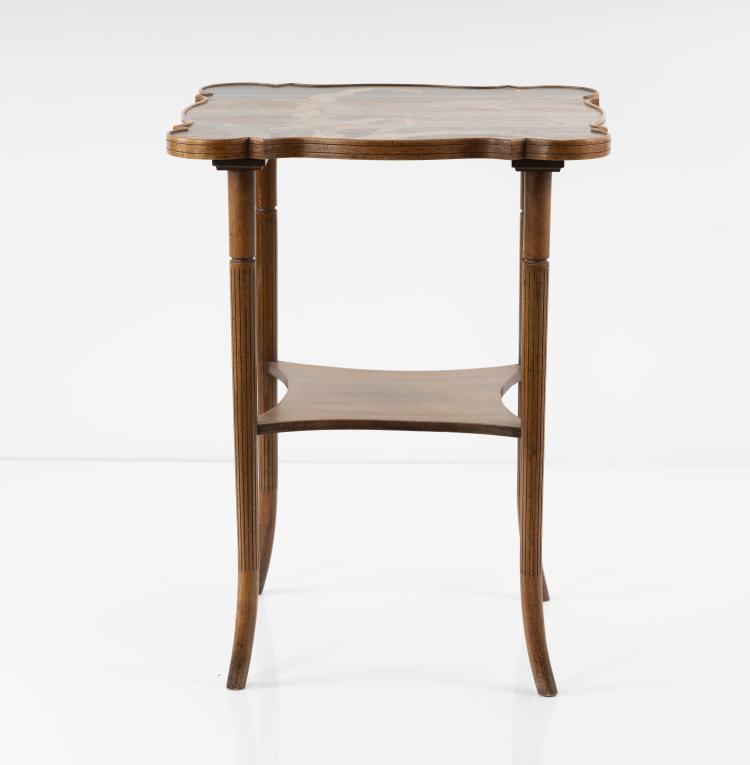 Hauptbild zu Objekt, Side table 'Perroquets et &eacute;pis de mais', 1886, Gall&eacute;, Emile, Nancy, 150B 619