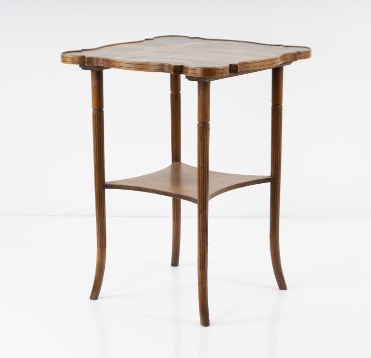 Bild 1 zu Objekt, Side table 'Perroquets et &eacute;pis de mais', 1886, Gall&eacute;, Emile, Nancy, 150B 619