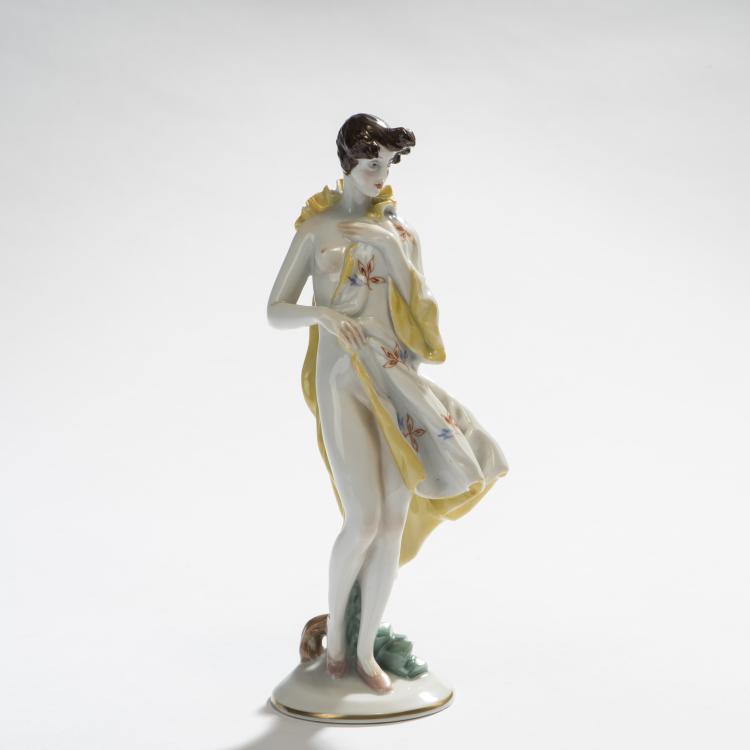 Hauptbild zu Objekt, 'Girl on the Beach', c. 1930, Mathilde Jaksch, Augarten, Wien, 150B 561