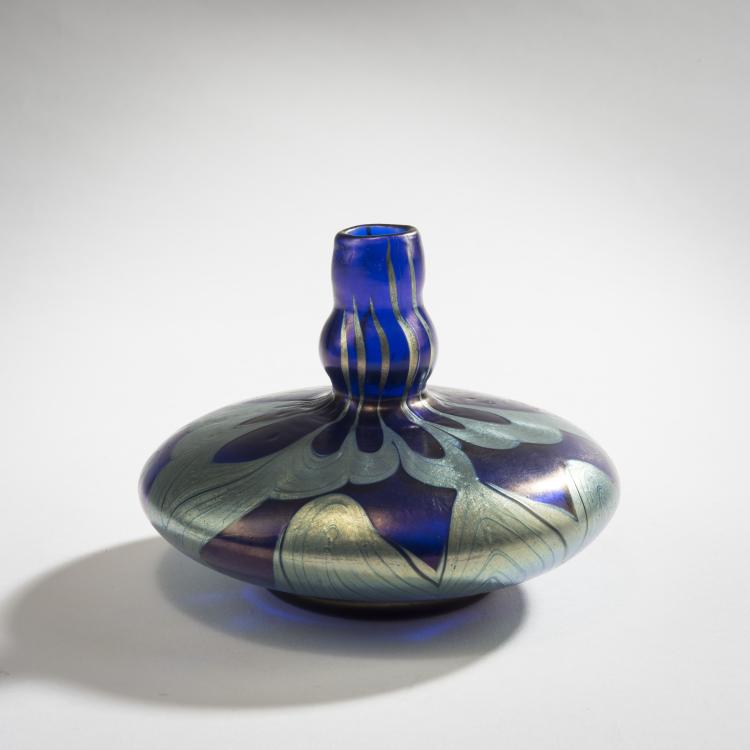 Hauptbild zu Objekt, 'Ph&auml;nomen'-Vase, Modell f&uuml;r die Sommerausstellung des Bayerischen Kunstgewerbevereins M&uuml;nchen, 1899, L&ouml;tz Wwe., Klosterm&uuml;hle, 150B 285