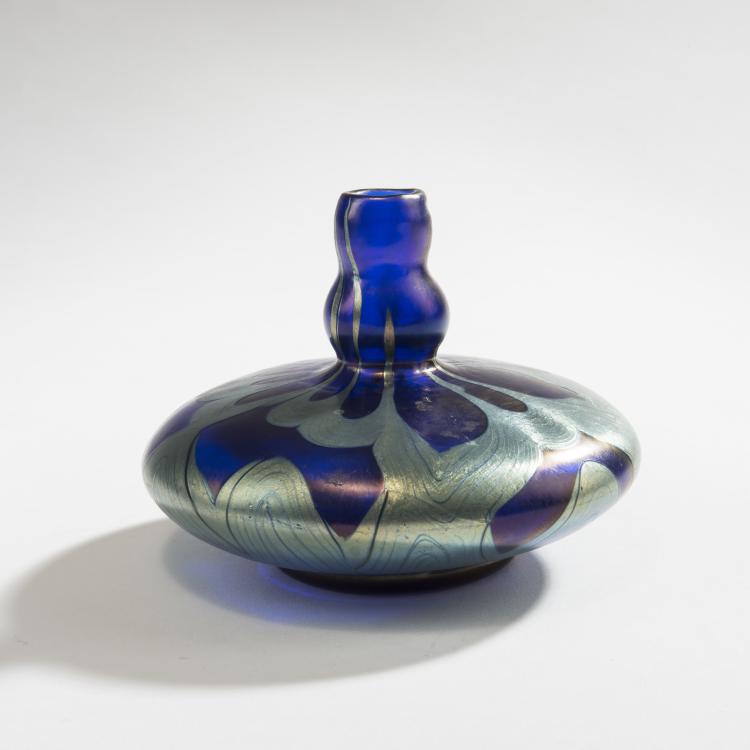 Bild 3 zu Objekt, 'Ph&auml;nomen'-Vase, Modell f&uuml;r die Sommerausstellung des Bayerischen Kunstgewerbevereins M&uuml;nchen, 1899, L&ouml;tz Wwe., Klosterm&uuml;hle, 150B 285