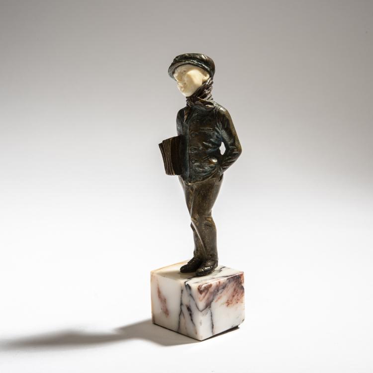 Bild 1 zu Objekt, Newspaper boy, 1920s, Jean Jacquemin, 150B 348