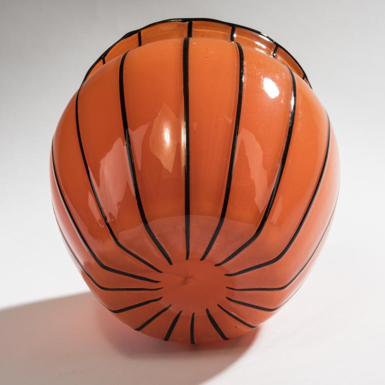 Bild 2 zu Objekt, Vase 'Tango', um 1915, L&ouml;tz Wwe., Klosterm&uuml;hle, 150B 305