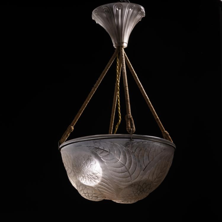 Hauptbild zu Objekt, Deckenleuchte 'Dahlias', 1921, Ren&eacute; Lalique, Lalique, Ren&eacute;, Wingen-sur-Moder, 150A 19