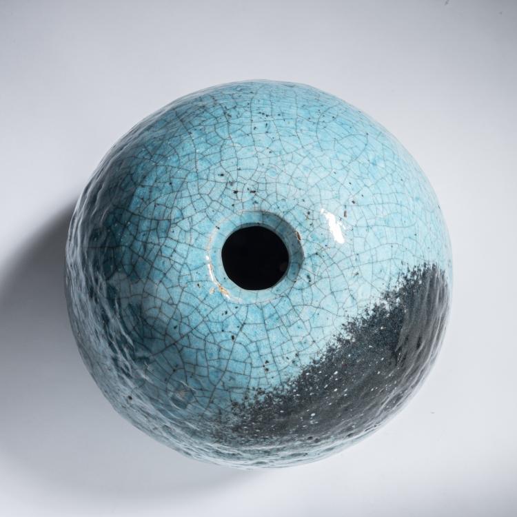 Bild 4 zu Objekt, Vase, um 1930, Otto Douglas-Hill,Bodo von Camphausen, 151A 17