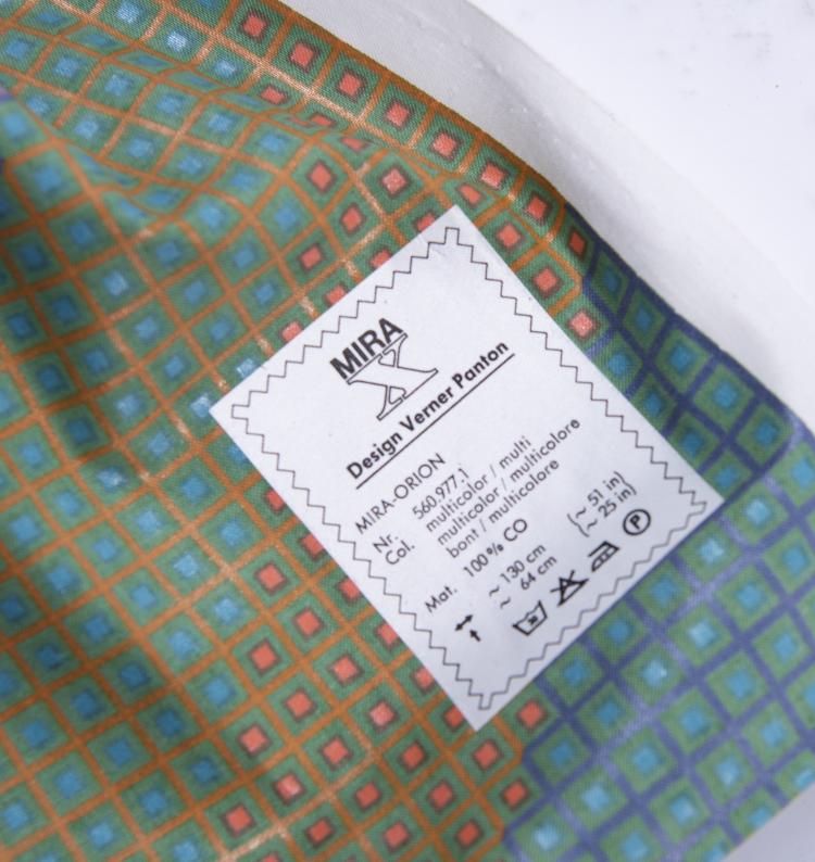 Bild 4 zu Objekt, Set of two swatches of fabric, 'Mira Orion' and 'Mira Cinna' - 'MIRA QUARTO', 1985, Verner Panton, Mira-X, Suhr, 151B 565