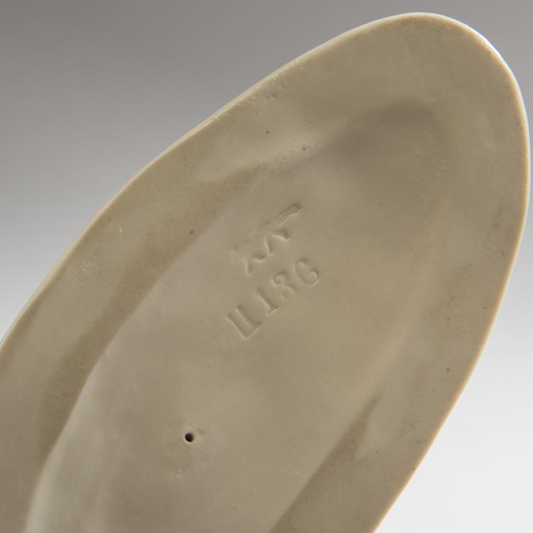 Bild 2 zu Objekt, Three figures 'Vanity', 'Arrogance' and 'Falseness', c. 1916, Franziska Julie Elisabeth von Seeger, Schwarzburger Werkst&auml;tten, Unterwei&szlig;bach, 150B 542