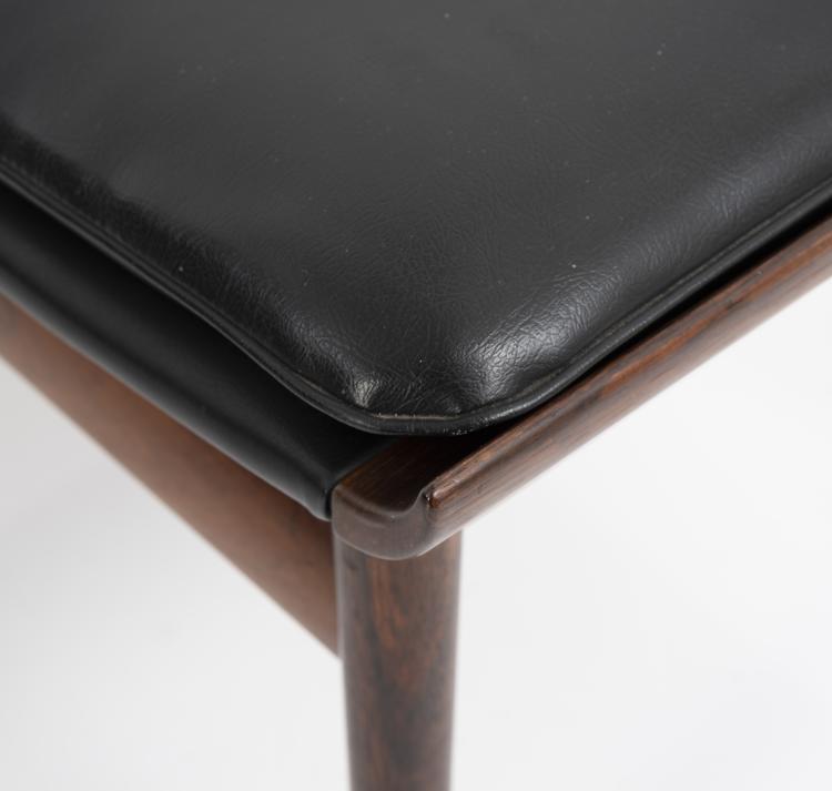Bild 5 zu Objekt, Sessel 'Bwana' mit Ottoman, um 1958, Finn Juhl, France & S&oslash;n, Kopenhagen, 151B 393