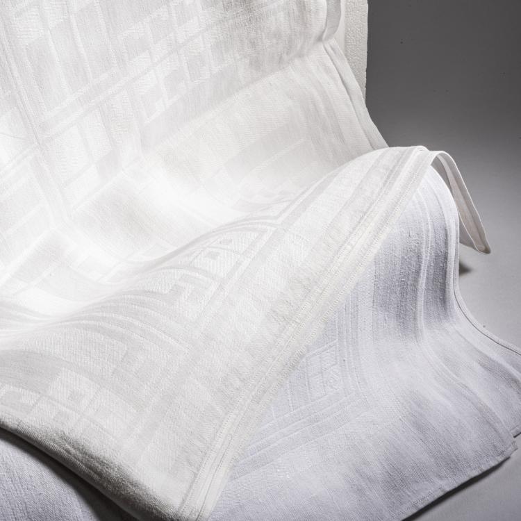 Hauptbild zu Objekt, Tafeltuch und sieben Servietten, vor 1905, Peter Behrens, Fr&auml;nkel, S., Neustadt, 150B 634