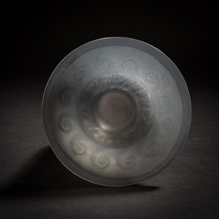 Bild 1 zu Objekt, 'Medusa' vase, 1921, Ren&eacute; Lalique, Lalique, Ren&eacute;, Wingen-sur-Moder, 150A 22