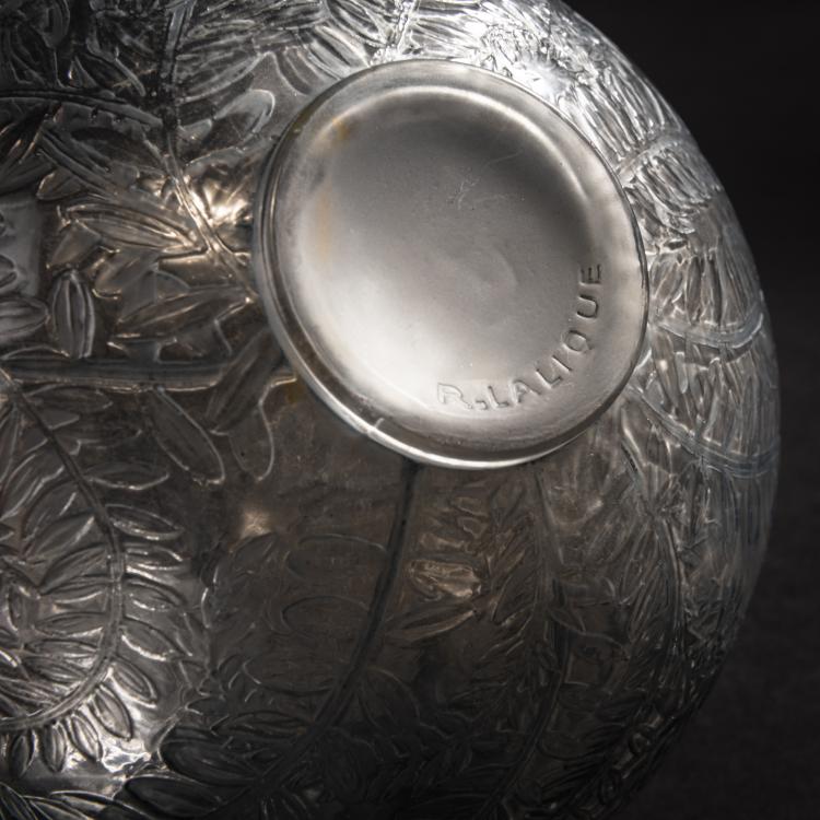 Bild 3 zu Objekt, 'Li&egrave;vres' vase, 1923, Ren&eacute; Lalique, Lalique, Ren&eacute;, Wingen-sur-Moder, 150A 30
