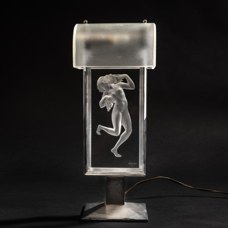 Hauptbild zu Objekt, 'Bacchante' table lamp, 1931, Ren&eacute; Lalique, Lalique, Ren&eacute;, Wingen-sur-Moder, 150A 71