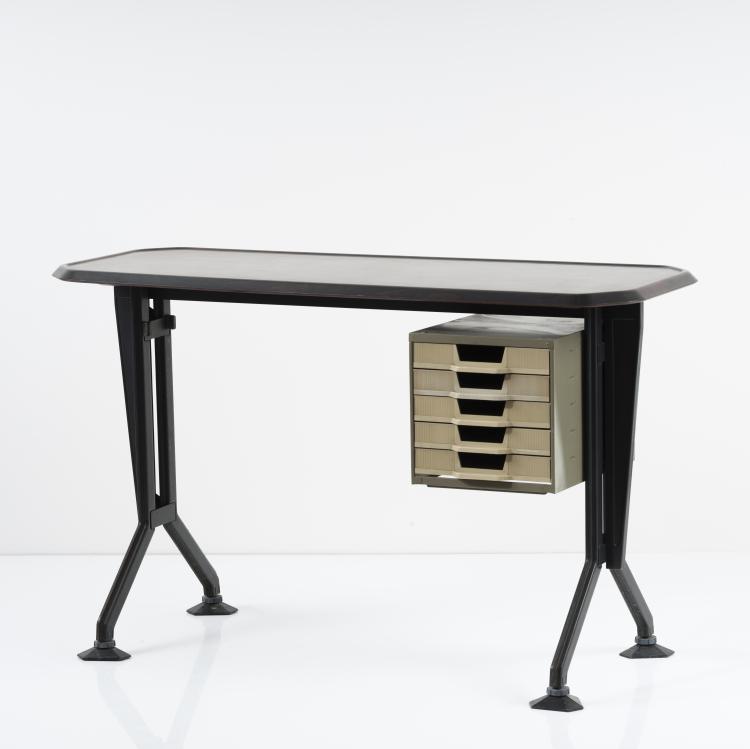 Bild 1 zu Objekt, 'Arco' typewriter desk, 1963, Studio B.B.P.R., Olivetti, Ivrea, 155A 124