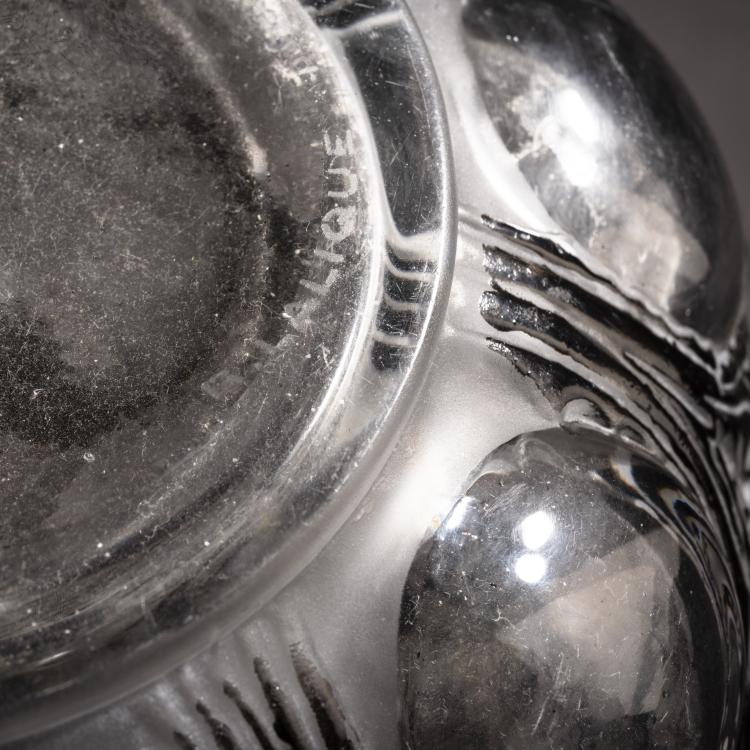 Bild 1 zu Objekt, Vase 'Antilopes', 1925, Ren&eacute; Lalique, Lalique, Ren&eacute;, Wingen-sur-Moder, 150A 37