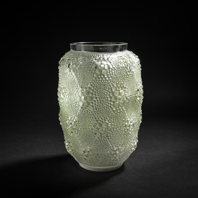 Hauptbild zu Objekt, Vase 'Davos', 1932, Ren&eacute; Lalique, Lalique, Ren&eacute;, Wingen-sur-Moder, 150A 78