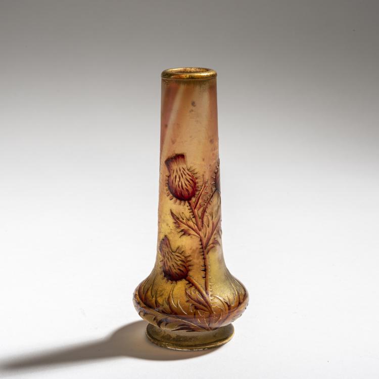 Hauptbild zu Objekt, Vase 'Chardons de Lorraine', 1897, Daum Fr&egrave;res, Nancy, 150B 115