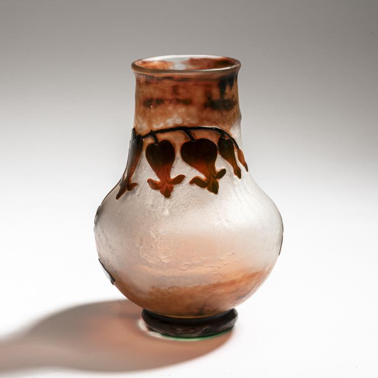 Bild 3 zu Objekt, Martel&eacute; Vase 'Coeur de Jeanette', c. 1898, Daum Fr&egrave;res, Nancy, 150B 121