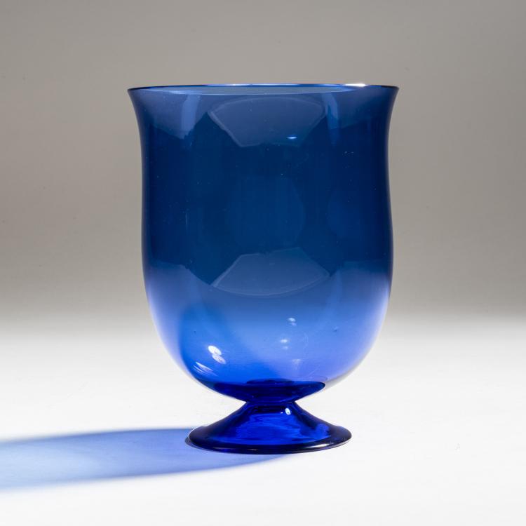 Bild 2 zu Objekt, Kleine Glockenvase, um 1923, Josef Hoffmann, B&ouml;hmen; Wiener Werkst&auml;tte, 150B 277