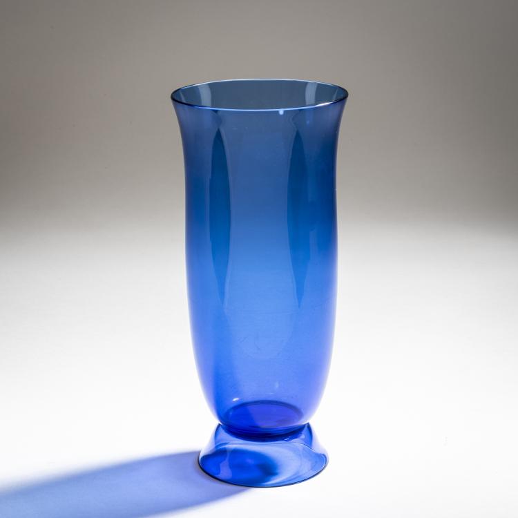 Hauptbild zu Objekt, Tall bell-shaped vase, 1915, Josef Hoffmann, L&ouml;tz, Susanne, Klosterm&uuml;hle; Wiener Werkst&auml;tte, 150B 309