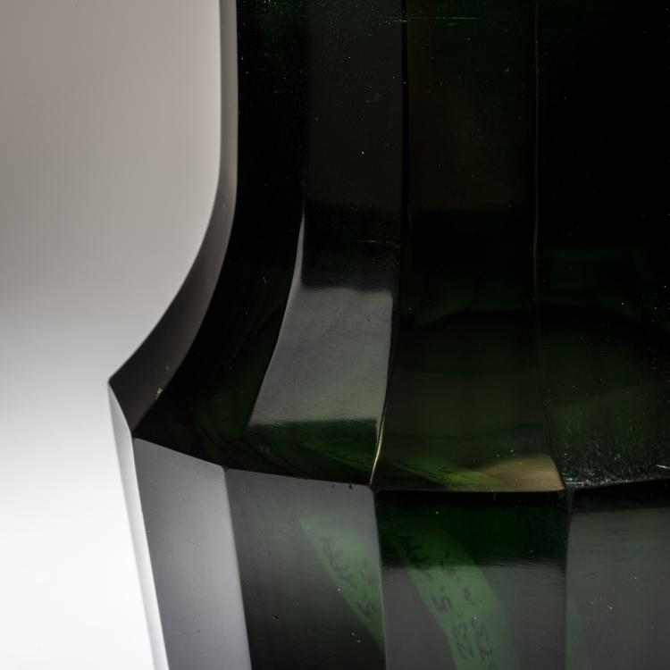 Bild 3 zu Objekt, 'Teeflakon' 'A I 528', nach 1915, Josef Hoffmann, Meyr's Neffe, Adolf b. Winterberg; Wiener Werkst&auml;tte, 150B 310