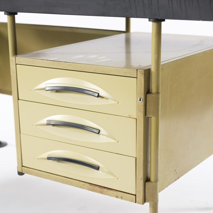 Bild 3 zu Objekt, Schreibtisch 'Spazio' mit Rollcontainer und Ablagef&auml;chern, 1959, Studio B.B.P.R., Olivetti, Ivrea, 154A 106
