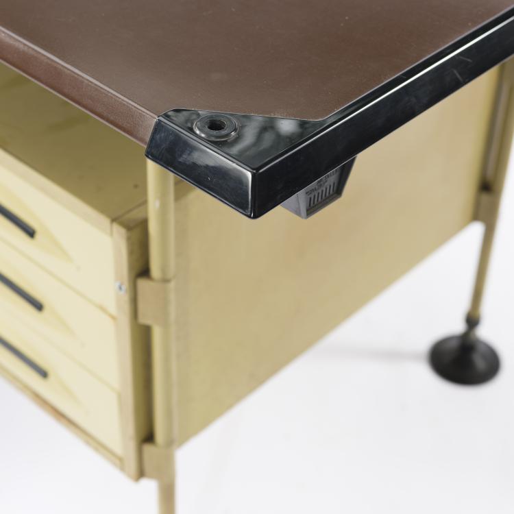 Bild 4 zu Objekt, Schreibtisch 'Spazio' mit Rollcontainer und Ablagef&auml;chern, 1959, Studio B.B.P.R., Olivetti, Ivrea, 154A 106