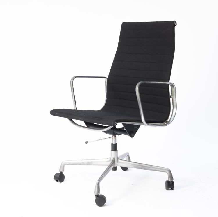 Hauptbild zu Objekt, 'Aluminium group' - high-back armchair, 1958, Charles Eames,Ray Eames, ICF, Cadsana f&uuml;r Miller, Herman, Zeeland., 151B 383