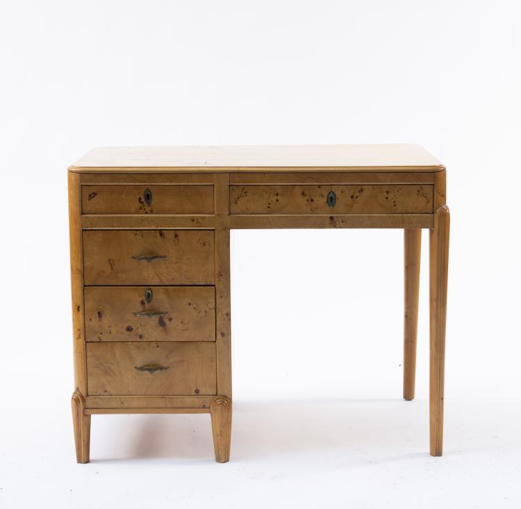 Bild 4 zu Objekt, Small writing / dressing table with chair, 1940 / 50s, Italien, 151B 284