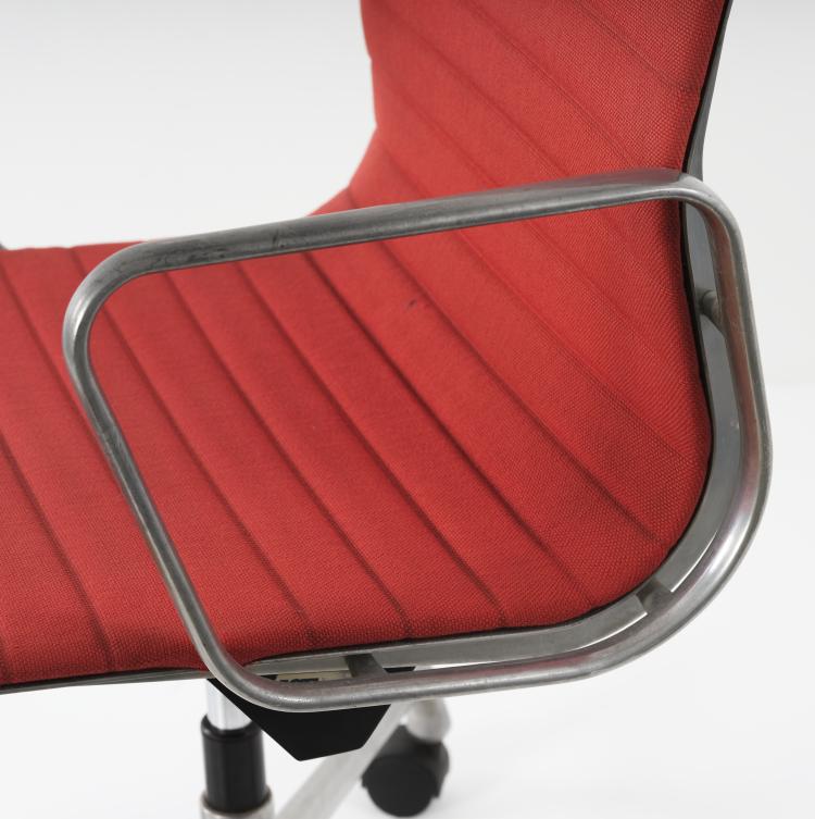 Bild 1 zu Objekt, Set of four 'Aluminium Group' desk chairs, 1958, Charles Eames,Ray Eames, ICF, Cadsana; Miller, Herman, Zeeland, 151B 381