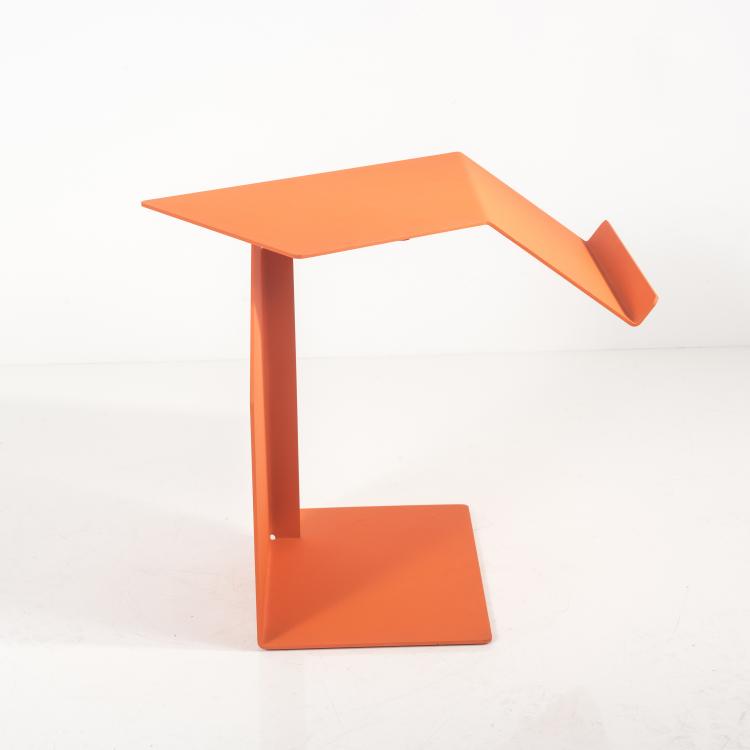 Bild 1 zu Objekt, 'DIANA F' side table, 2002, Konstantin Grcic, ClassiCon, M&uuml;nchen, 151A 173