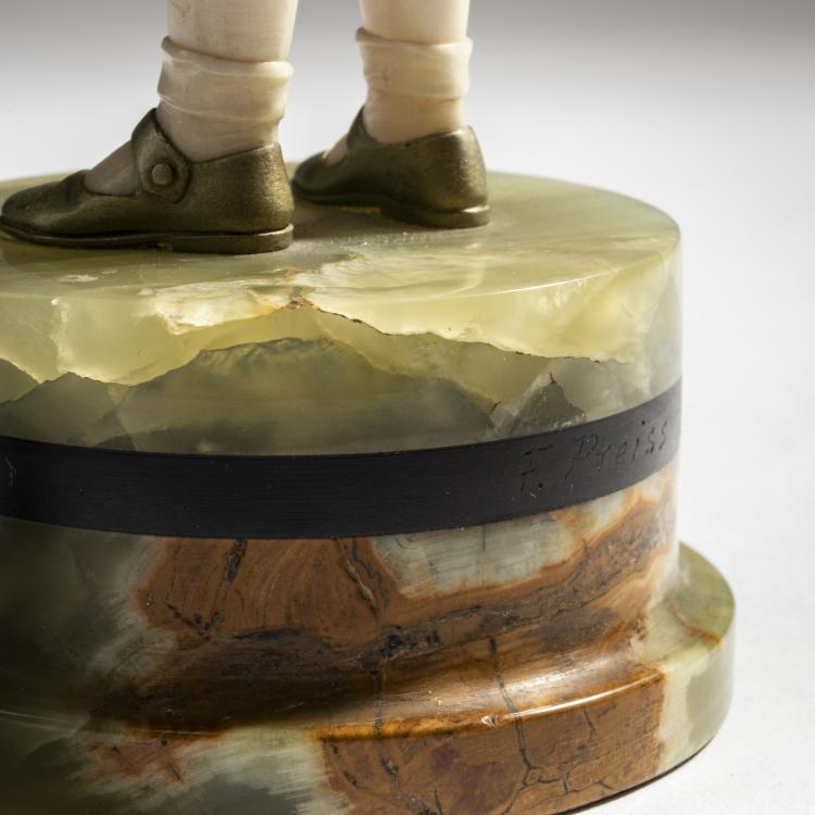 Bild 5 zu Objekt, 'Girl with a Doll', c. 1930, Ferdinand Preiss, 150B 378