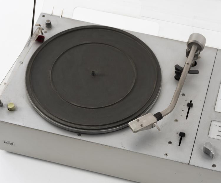 Bild 6 zu Objekt, Radio-phono system 'Audio 2', 1964, Dieter Rams, Braun AG, Frankfurt am Main, 151A 150