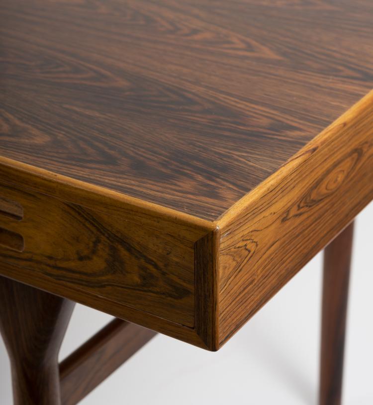 Bild 10 zu Objekt, Desk '93 - 4 ', 1952, Nanna Ditzel, Willadsen, S&ouml;ren, Vejen, 151B 351